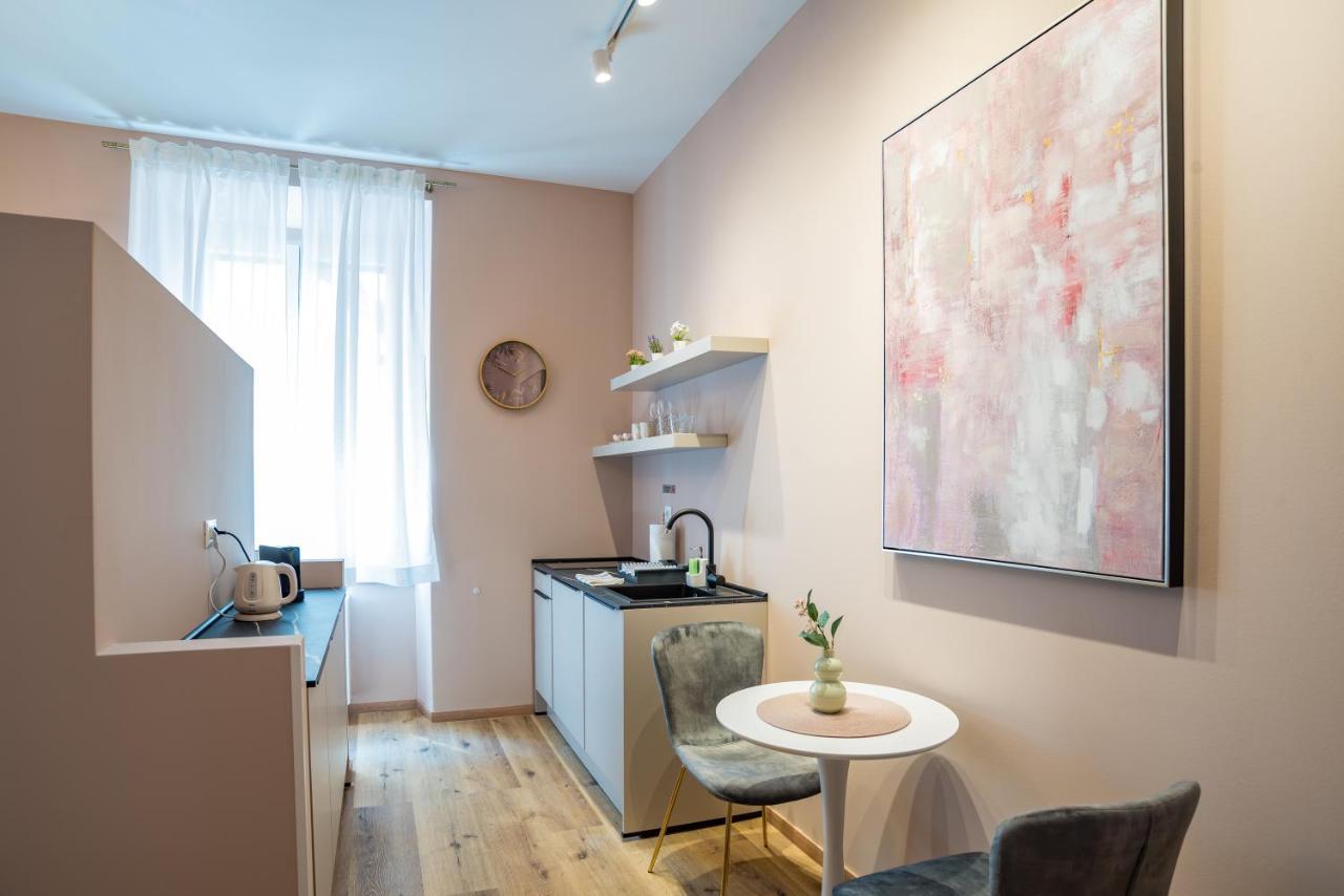 Center De Lux “ Zara “ Appartement Split